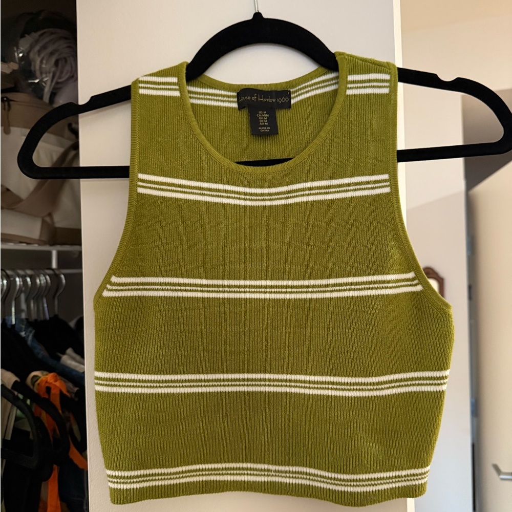 Green Fitted Crop Tank Top